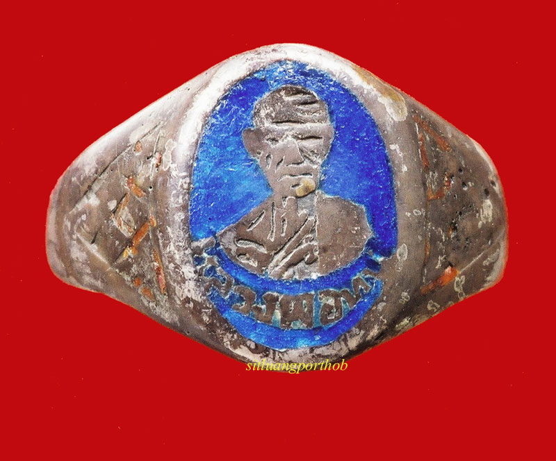 แหวนเงินลงยา วัดพระพุทธบาทเขาน้อยชนแดน พ.ศ.2491